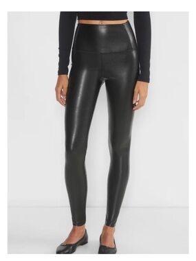 Aritzia Wilfred Daria High Rise Faux Leather Black Pant Leggings - XS